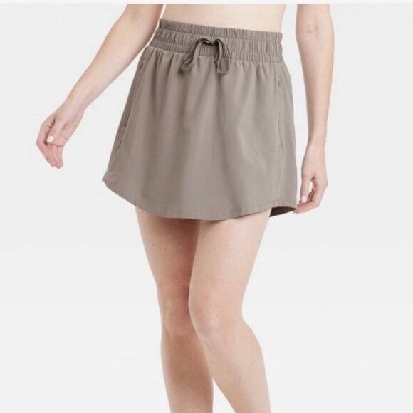 All In Motion by Target Women's Taupe Activewear Flex Woven Skort‎ Size Small - Picture 1 of 9